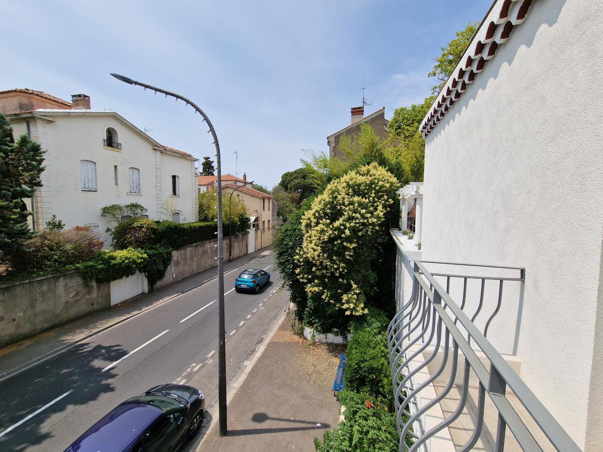 Maison Ping ,En Face Des Arenes Beziers Exterior photo